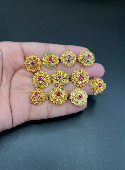 1 Piece Gold Plated Ring with Real Zircon Stones – Elegant Polished Floral Design