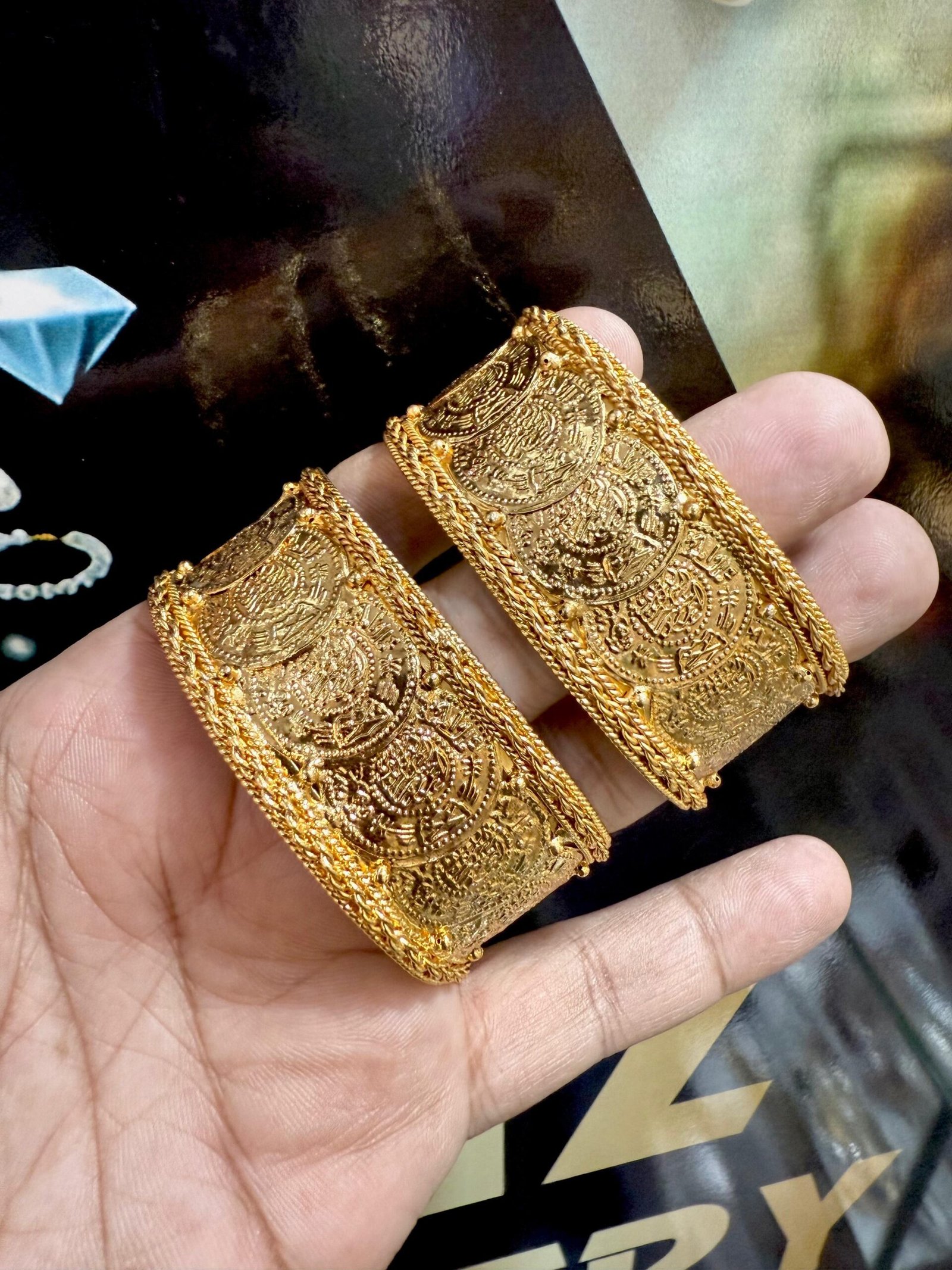 Gold Plated Laker Polish Pound Kary